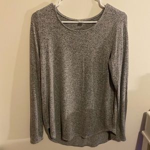 Women’s Gray Long Sleeve